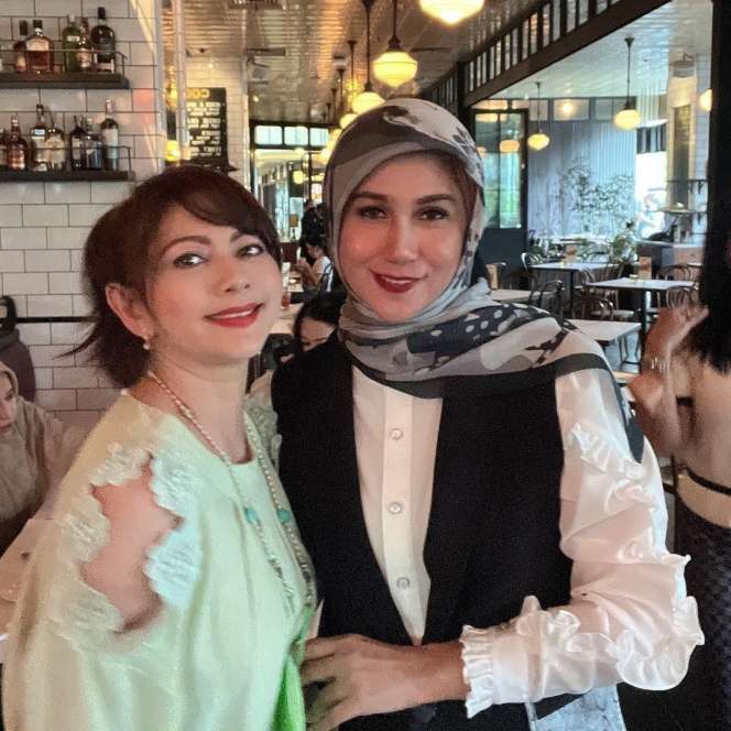 10 Potret Geng Arisan Artis 90-an, Ada yang Jadi Istri Kedua Hingga Jomblo di Usia 56 Tahun