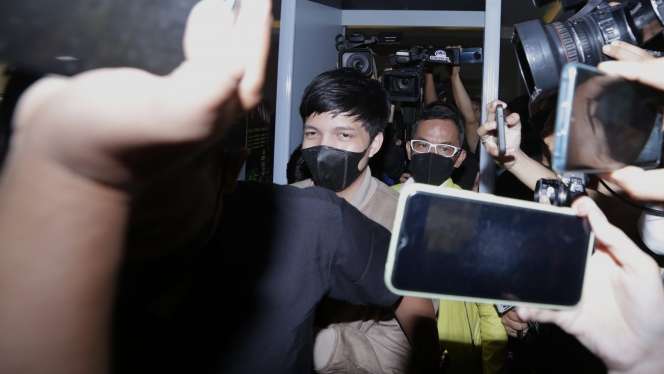 FOTO: Bawa Tas Dior Doni Salmanan, Atta Halilintar Penuhi Panggilan Polisi