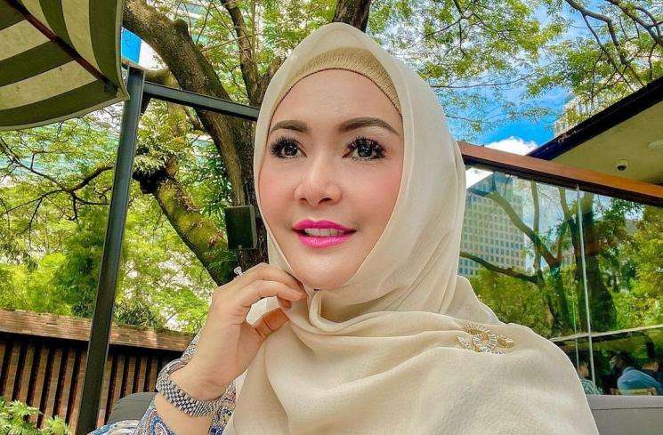 10 Artis Setia Menanti Pasangan Keluar dari Penjara, Ada yang Diselingkuhi Setelah Bebas
