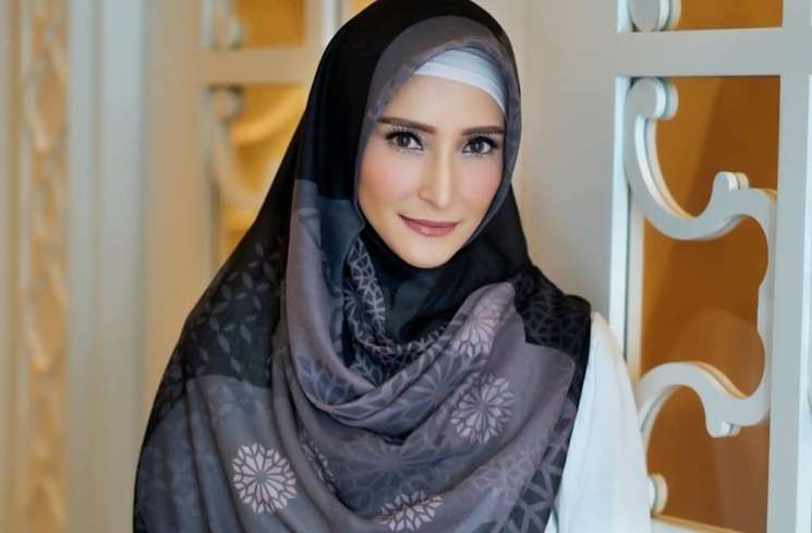 10 Artis Setia Menanti Pasangan Keluar dari Penjara, Ada yang Diselingkuhi Setelah Bebas