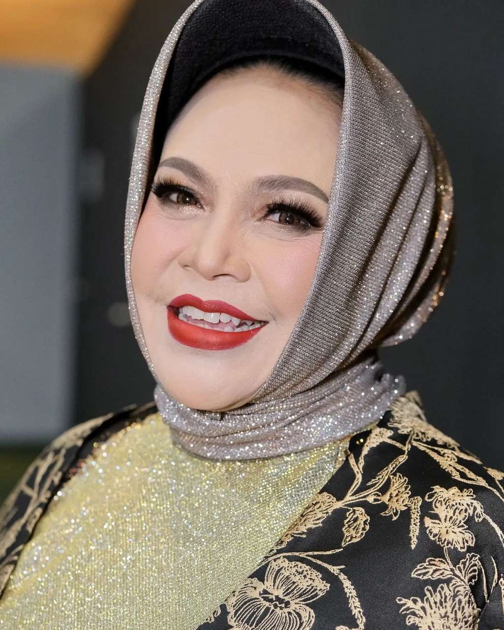10 Artis Setia Menanti Pasangan Keluar dari Penjara, Ada yang Diselingkuhi Setelah Bebas