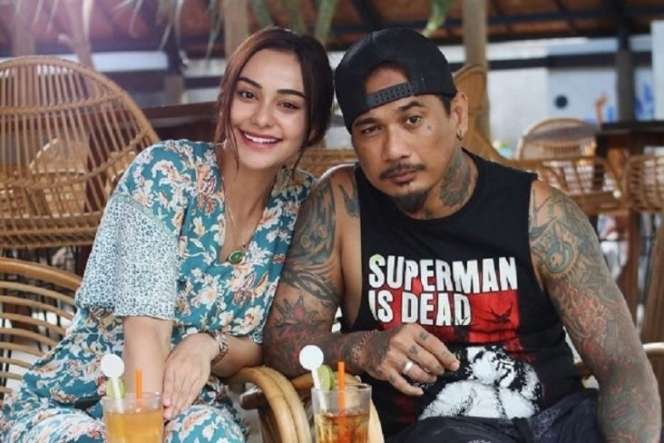 10 Artis Setia Menanti Pasangan Keluar dari Penjara, Ada yang Diselingkuhi Setelah Bebas