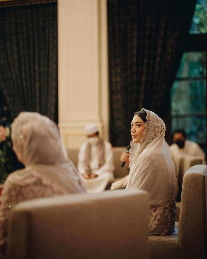9 Momen Pengajian Putri Tanjung Jelang Pernikahan, Haru Banget!