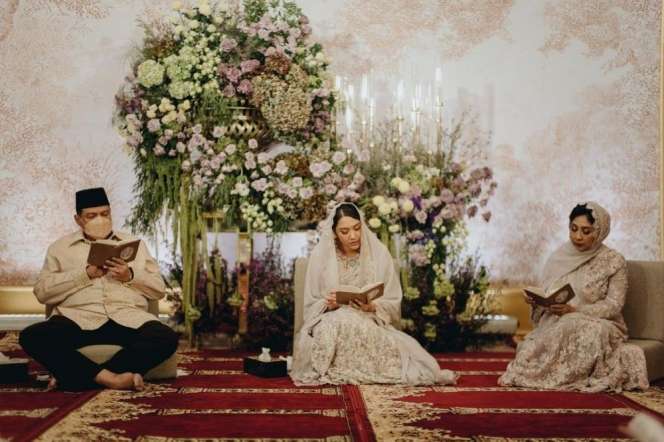 9 Momen Pengajian Putri Tanjung Jelang Pernikahan, Haru Banget!
