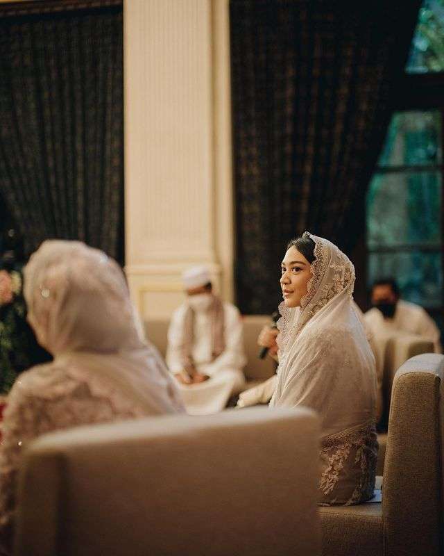 9 Momen Pengajian Putri Tanjung Jelang Pernikahan, Haru Banget!