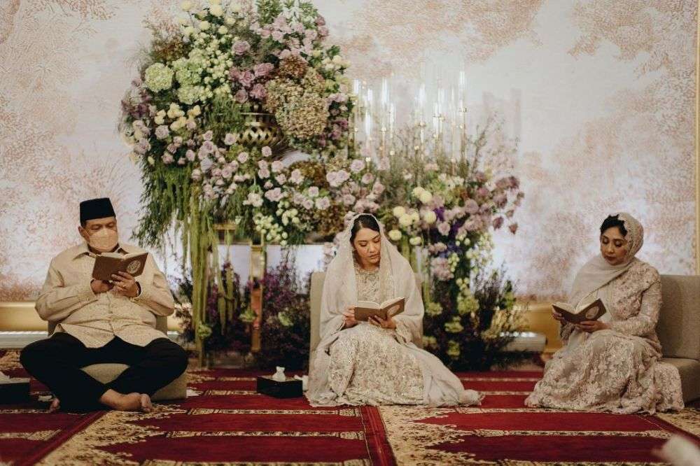 9 Momen Pengajian Putri Tanjung Jelang Pernikahan, Haru Banget!