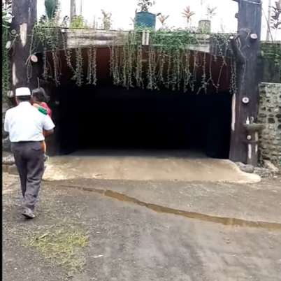 Bisa Tampung 1.000 Jemaah, Inilah Potret Masjid Unik di Banyuwangi yang Ada di Bawah Tanah!