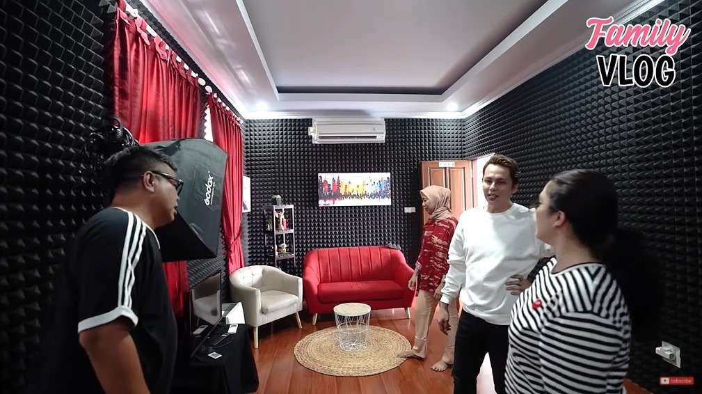 10 Adu Mewah Rumah Abdel Vs Temon yang Jarang Tersorot, Bak Langit dan Bumi!