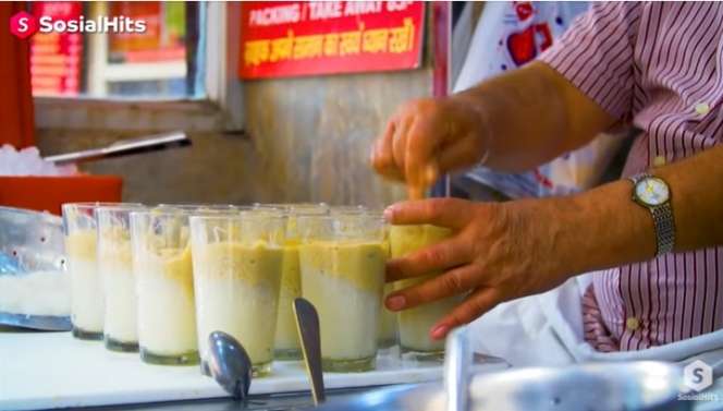 5 Makanan Pinggir Jalan di India yang Bikin Mual Pas Lihat Cara Buatnya