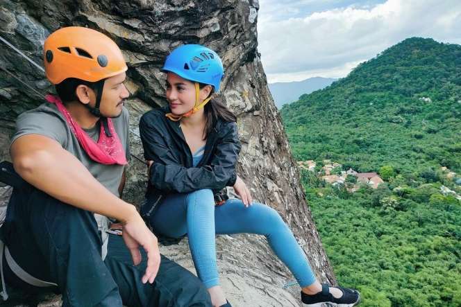 5 Gaya Artis Cantik Jajal Olahraga Ekstrem, Awas Salfok!