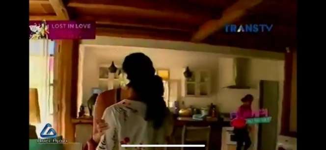 8 Potret Rumah Tia Ivanka Si Ratu Sinetron 90-an, Mirip Pondok di Tengah Sawah