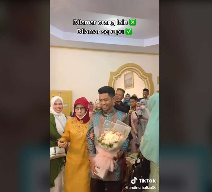 8 Potret Wanita Sulsel Viral Dilamar Sepupu Sendiri, Ternyata Dijodohin Keluarga Besar