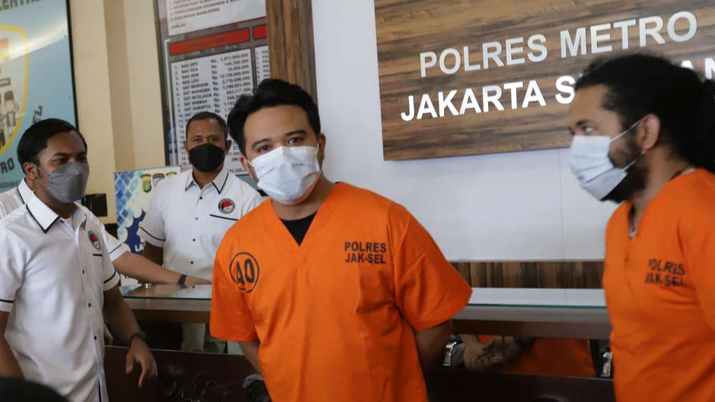 FOTO: Gak Kapok! Roby 'Geisha' 3 Kali Terjerat Kasus Narkoba