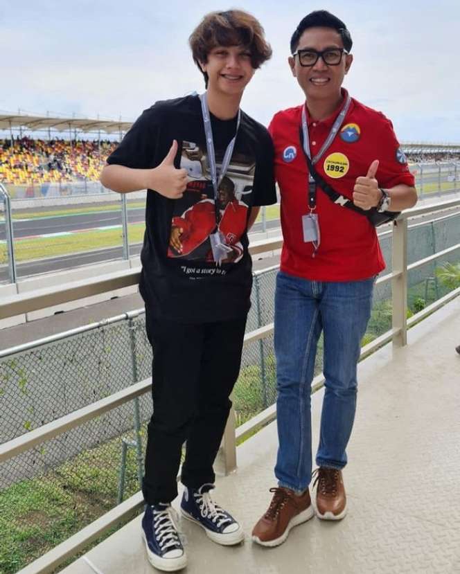 Sederet Potret Seleb Tanah Air Nonton Langsung MotoGP Mandalika, Rio Dewanto dan Ananda Omesh Beruntung Banget!