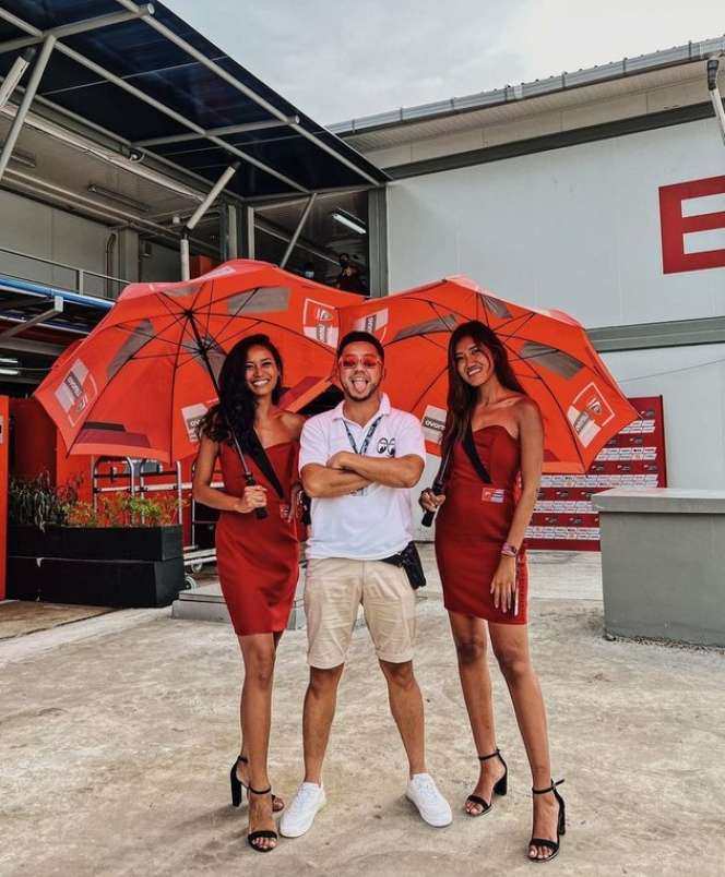 Sederet Potret Seleb Tanah Air Nonton Langsung MotoGP Mandalika, Rio Dewanto dan Ananda Omesh Beruntung Banget!