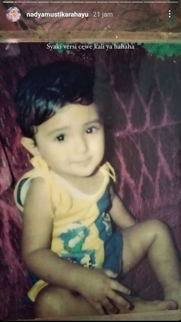 7 Potret Masa Kecil Nadya Mustika, Parasnya Mirip Syaki Banget!
