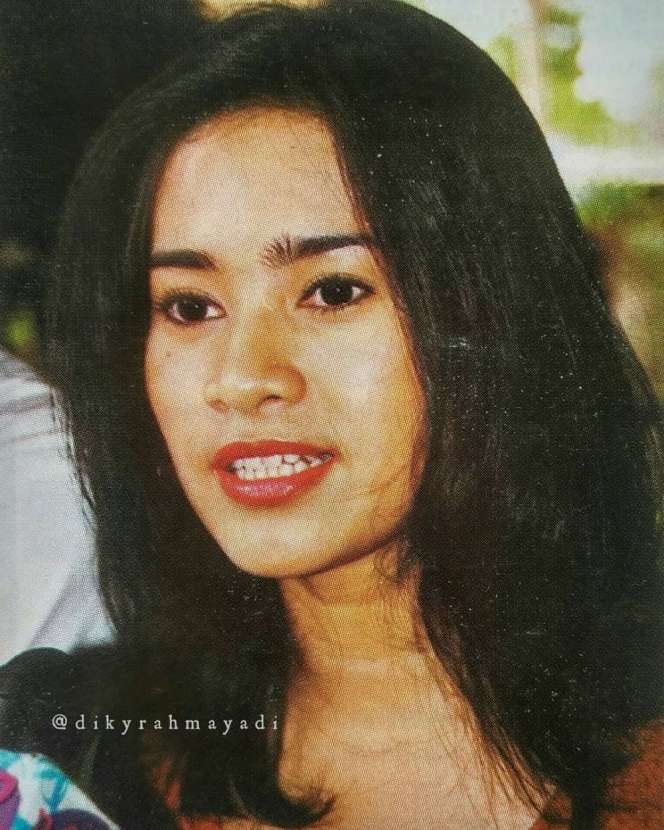 Potret 5 Pedangdut Senior Saat Main Film, Parasnya Beda Banget!