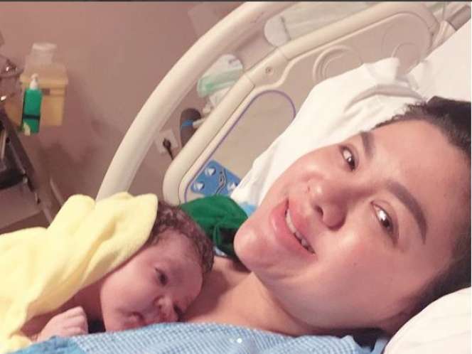 5 Potret Wajah Natural Penyanyi Tanah Air Setelah Melahirkan, Aurel Hermansyah Glowing Banget