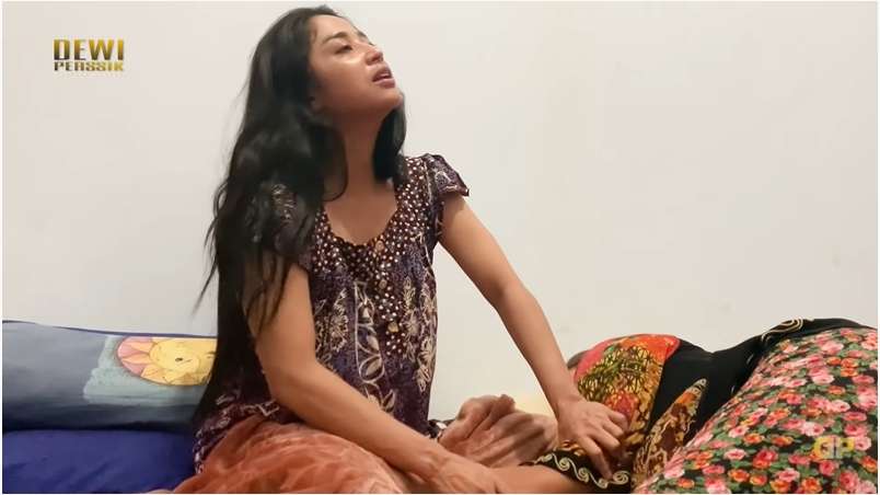 10 Potret Rumah Orangtua Dewi Perssik di Kampung, Beda Jauh dengan Hunian Mewahnya di Jakarta!