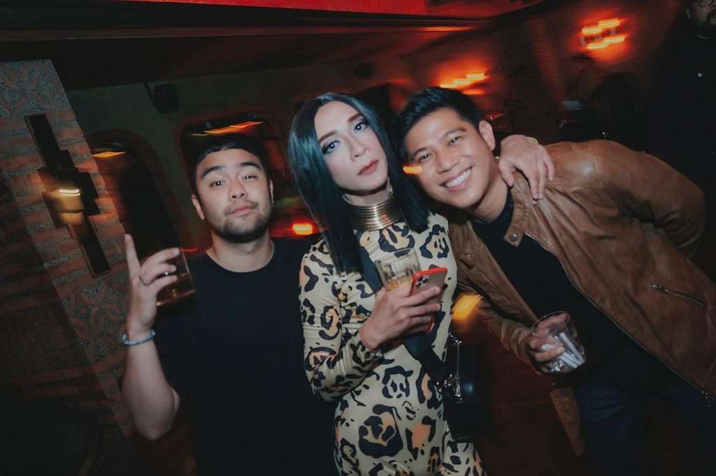 Potret Kemeriahan Ultah BCL ke-38, Pertemukan Ariel dan Luna Maya