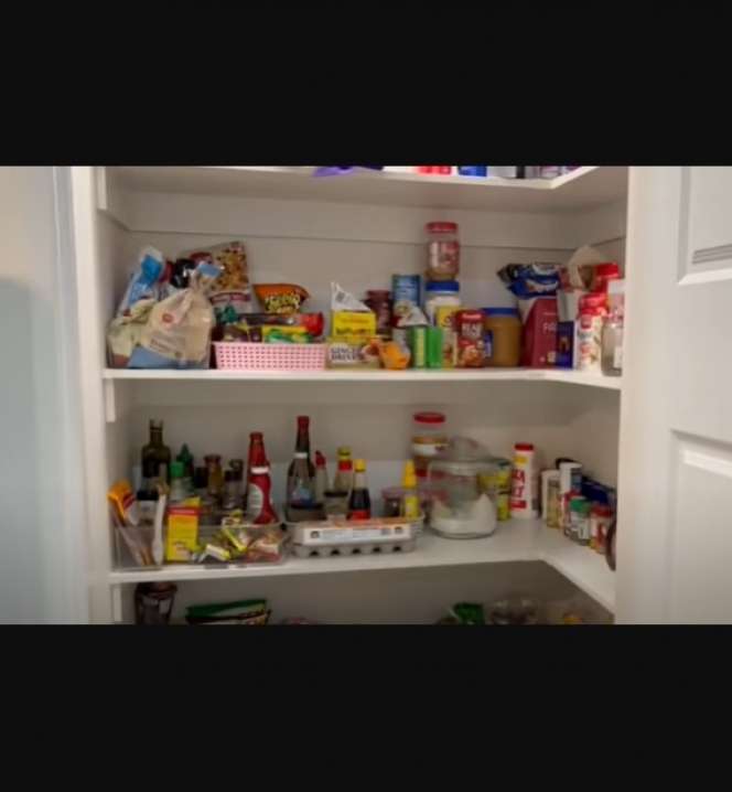 9 Potret Rumah Baru The Connell Twins di Australia, Desainnya Wow Banget!