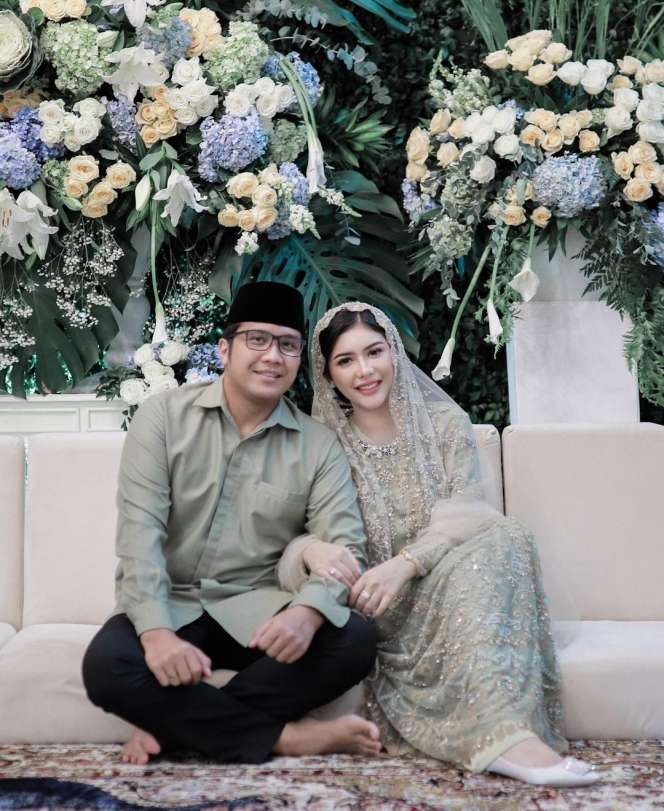 8 Potret Kompol Fahrul Sudiana Rayakan 2 Tahun Pernikahan, Kecantikan Istrinya Bikin Salfok