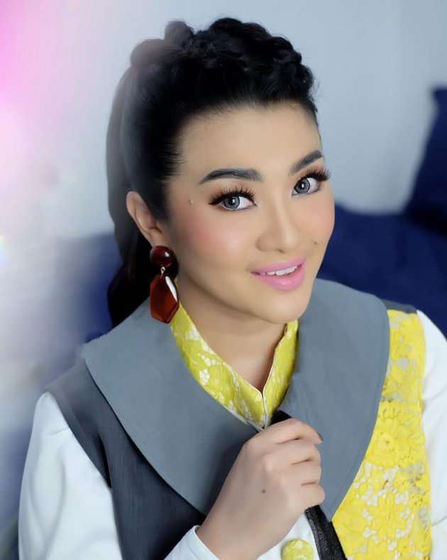 8 'Pabrik Uang' Fitri Carlina, Investasi di Resort Hingga Cafe Dangdut Di Amerika!