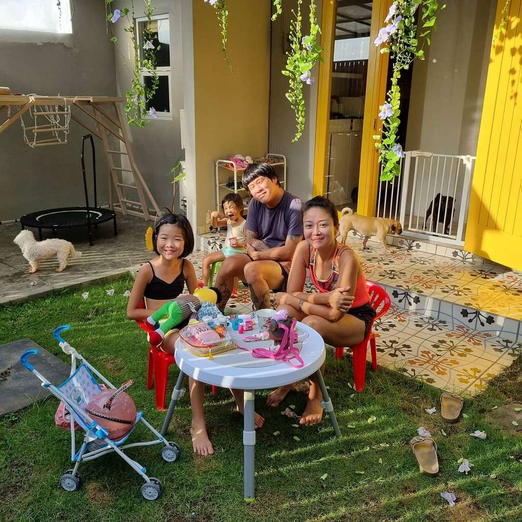 10 Potret Rumah Cici Panda yang Tak Tersorot, Super Mewah, Kandang Hewannya Bikin Melongo