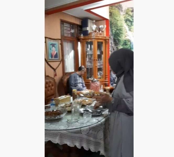 10 Potret Rumah Leily Sagita Si ‘Ratu Antagonis’, Tak Semewah di Sinetron, Ada Empang Kecil