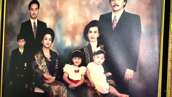 10 Potret Rumah ‘Mami Popon’ Nenek Raffi Ahmad, Mewah Bak Istana Keraton Rp 100 Miliar