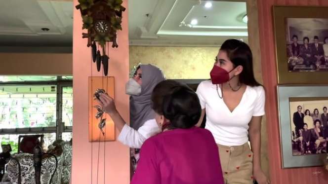 10 Potret Rumah ‘Mami Popon’ Nenek Raffi Ahmad, Mewah Bak Istana Keraton Rp 100 Miliar