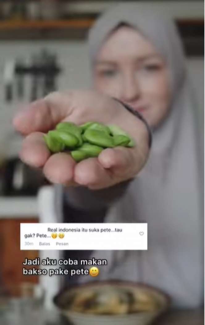 8 Potret Bule Cantik Istri WNI Makan Bakso Campur Petai, Paras Bak Barbie Jadi Sorotan!