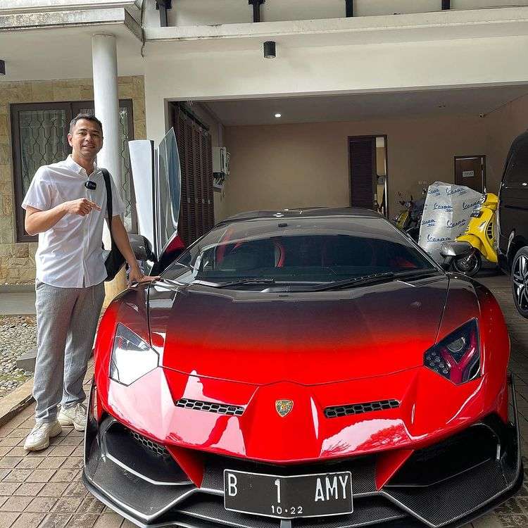 8 Koleksi Kendaraan Mewah Raffi Ahmad, Paling Murah Rp500 Juta!