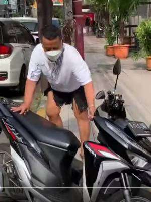 Terbiasa Tampil Mewah, Potret Hotman Paris Mendadak Jadi Miskin!