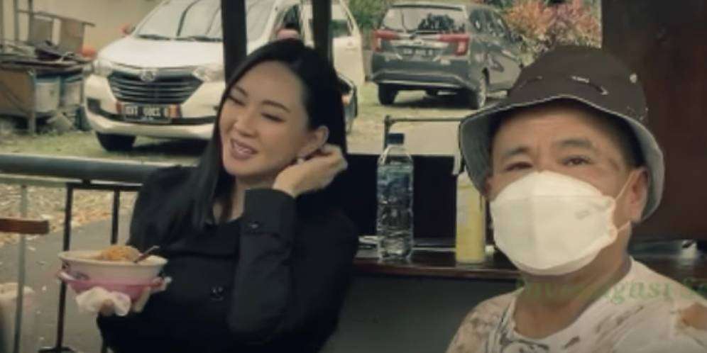 Terbiasa Tampil Mewah, Potret Hotman Paris Mendadak Jadi Miskin!