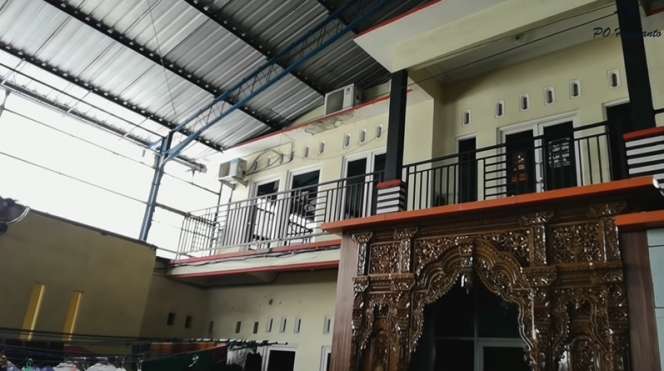 10 Potret Rumah Mewah Haryanto ‘Si Raja Bus Asal Kudus’, Punya Garasi Seluas 1,2 Hektar