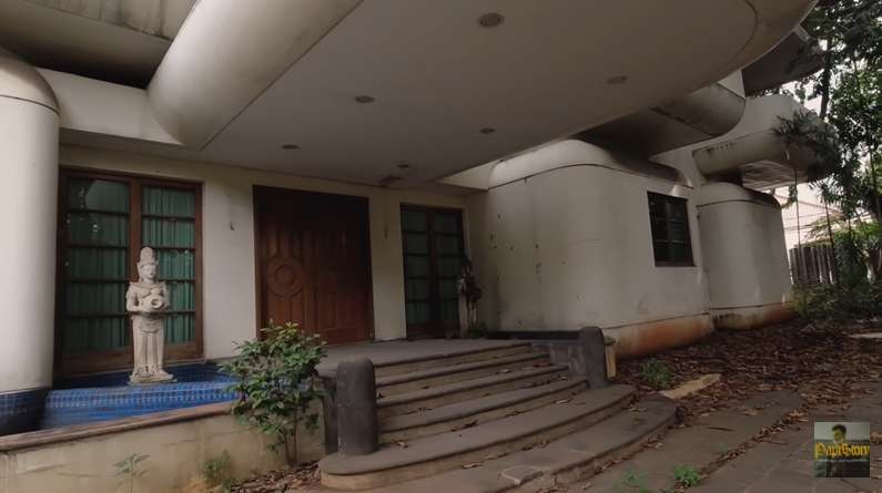10 Potret Rumah Mewah Terbengkalai Milik Konglomerat yang Buron, Ada Kunci Mobil Presiden!