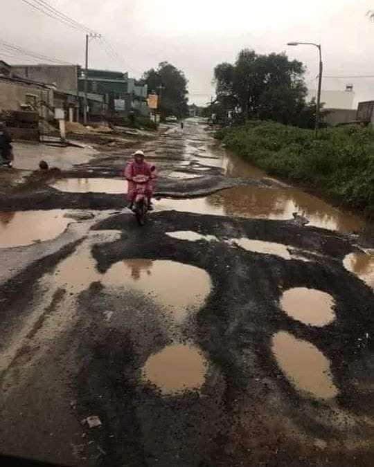 10 Momen Ngagetin di Tengah Jalan, Bikin Pengen Putar Balik!