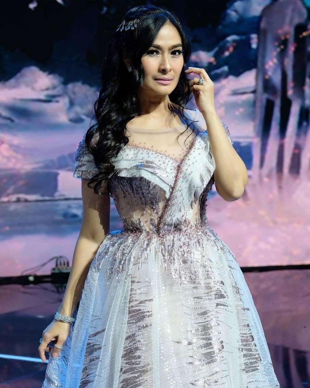 5 Artis Ini Rela Kredit untuk Miliki Rumah Mewah, Iis Dahlia Cicilannya Ratusan Juta Perbulan