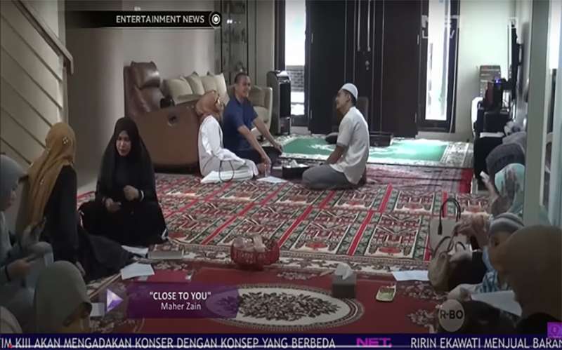 8 Potret Rumah Mewah Artis yang Putuskan Hijrah, Semua Super Megah Bak Istana!