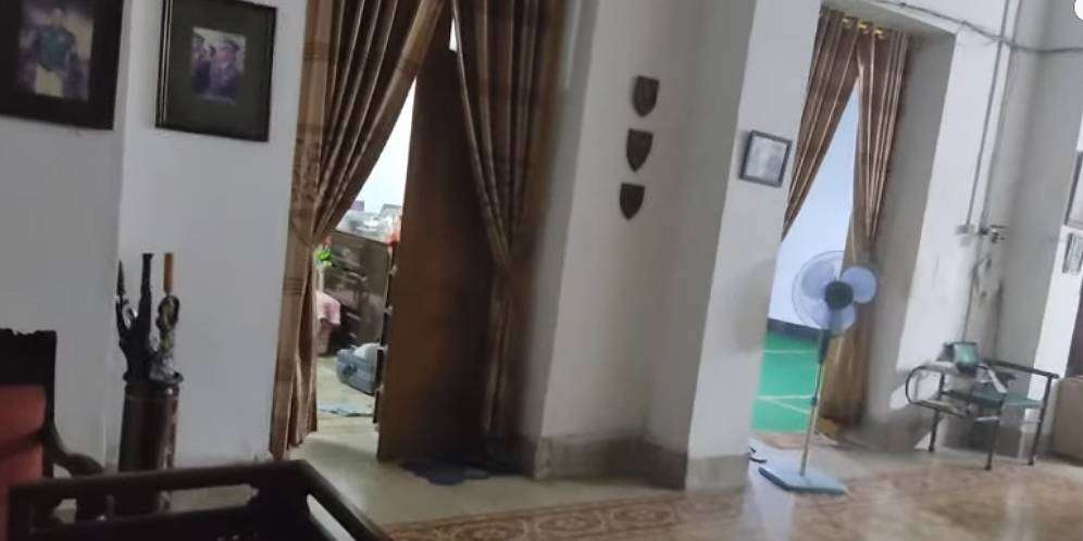 Bikin Bulu Kuduk Merinding! Potret Rumah Lokasi Syuting Film Suzzanna yang Masih Dihuni
