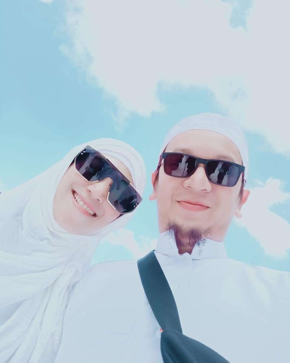 5 Artis Cantik yang Kepincut Sama Brondong, Ada Wulan Guritno Baru Go Public