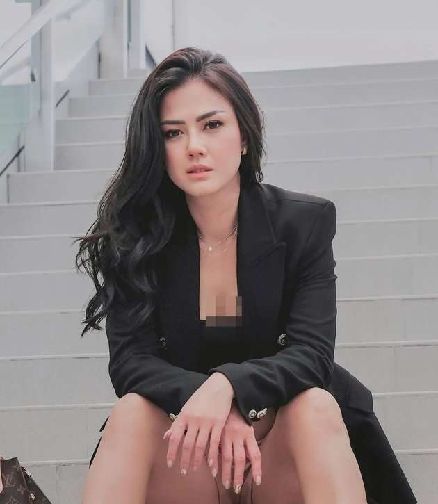 9 Potret Nita Gunawan yang Dituding Dekat Dengan Raffi Ahmad, Sempat Kunjungi Beach Club Milik Sultan Andara!