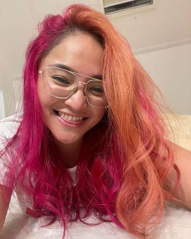 8 Potret Terbaru Marshanda Ganti Warna Rambut Jadi Hot Pink Cerah, Fresh Banget!