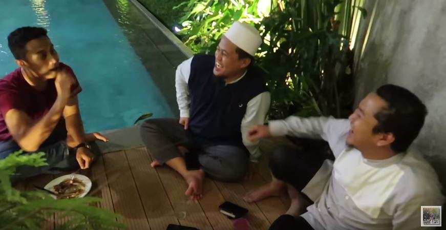10 Potret Rumah Mewah Dewi Sandra di Bali, Musala & Tempat Wudu Keren Banget!