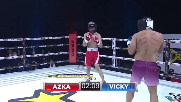 Momen Vicky Prasetyo Tersungkur Kena Tinju Azka Corbuzier, Bekas Kerokan Jadi Sorotan!