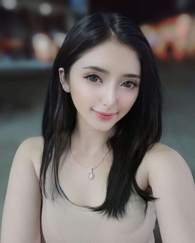 10 Potret Intan Nallendra ‘Aspri’ Hotman Paris ke-20, Hot & Kecantikannya Bak Barbie Hidup!