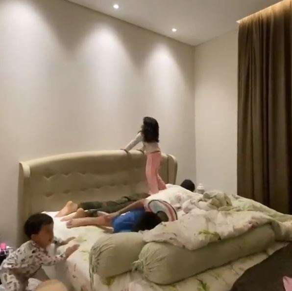 10 Potret Rumah Mewah Hengky Kurniawan Usai Jadi Bupati, Dulu Hanya Penjualan Permen!