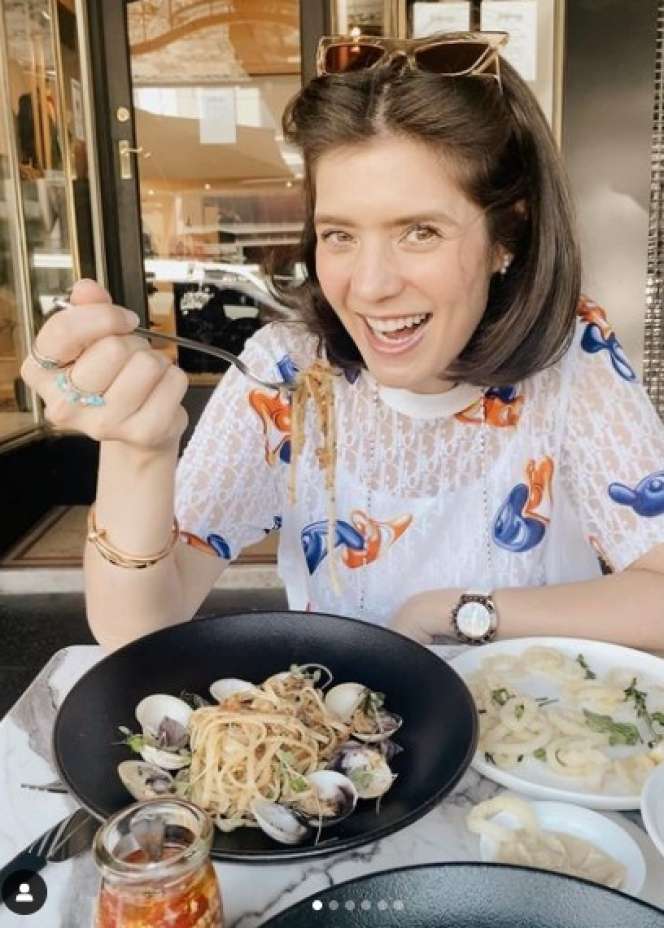 7 Potret Terbaru Carrisa Puteri, Rahasiakan Sosok Suami hingga Sempat Terjebak Di Australia!