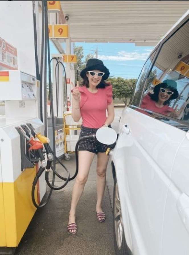 7 Potret Terbaru Carrisa Puteri, Rahasiakan Sosok Suami hingga Sempat Terjebak Di Australia!